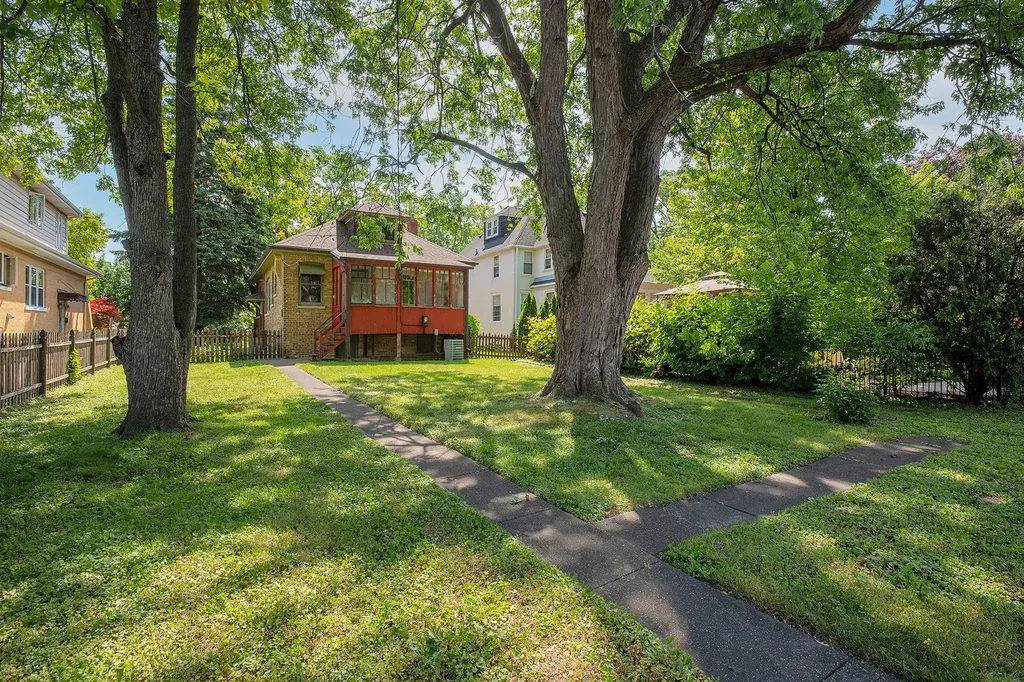 7046 North Osceola Avenue Chicago IL 60631