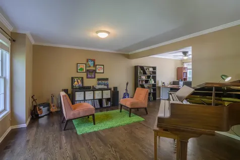 39W555 Sulley Drive Geneva IL 60134