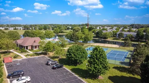 243 Stamford Court Romeoville IL 60446