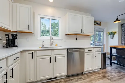 243 Stamford Court Romeoville IL 60446