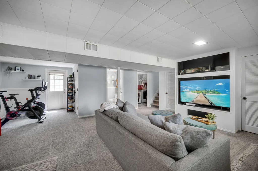 54 Elmwood Drive Naperville IL 60540