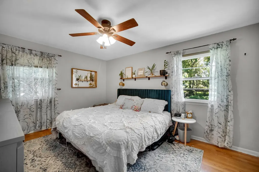 54 Elmwood Drive Naperville IL 60540