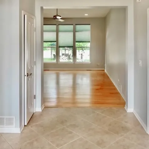 1627 Tyler Trail Mchenry IL 60051
