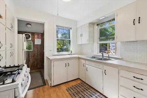 2716 Woodbine Avenue Evanston IL 60201