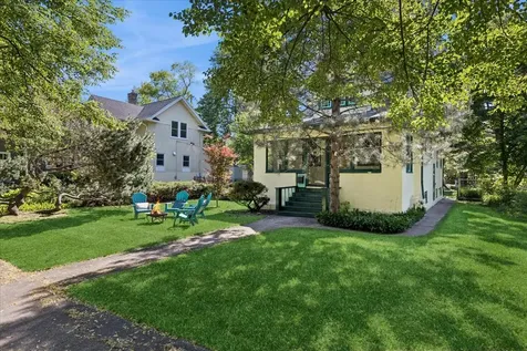 2716 Woodbine Avenue Evanston IL 60201