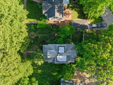 2716 Woodbine Avenue Evanston IL 60201