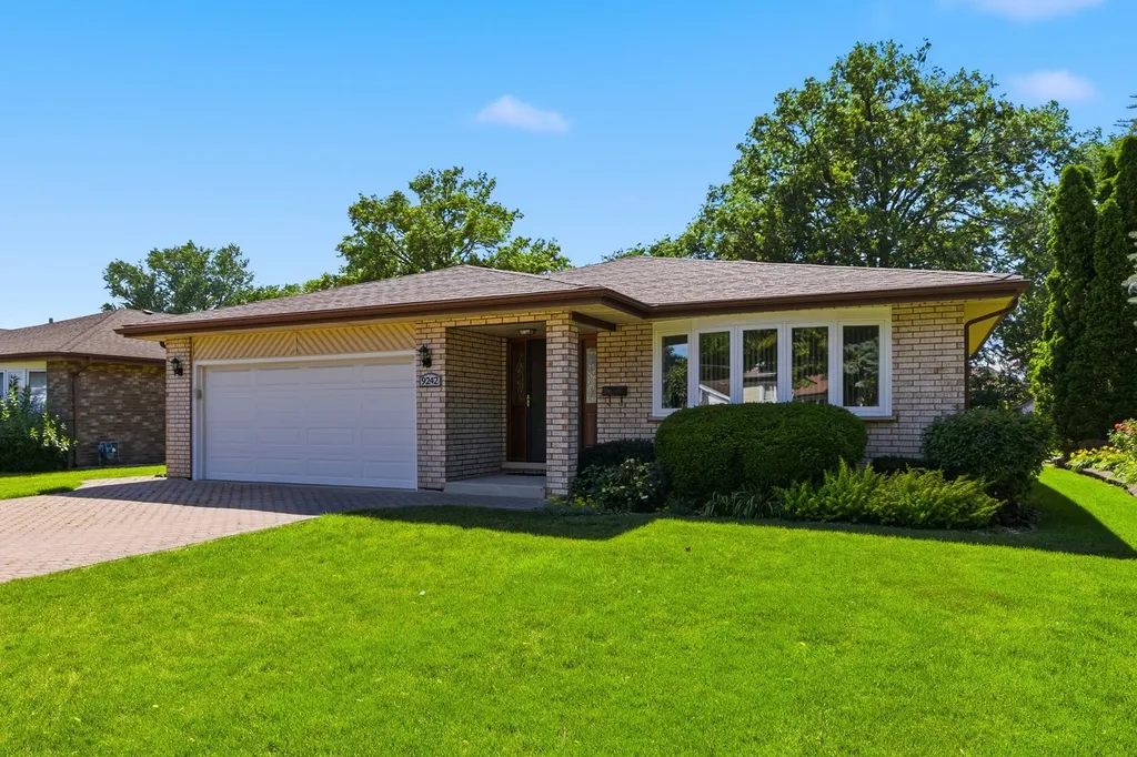 9242 North Washington Street Niles IL 60714