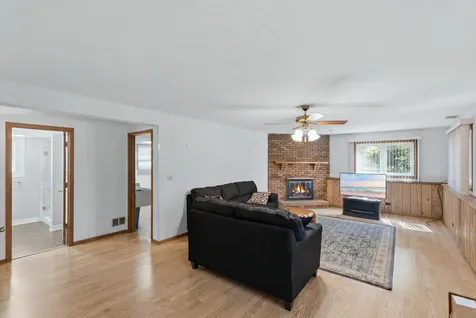 9242 North Washington Street Niles IL 60714
