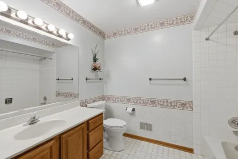 9242 North Washington Street Niles IL 60714