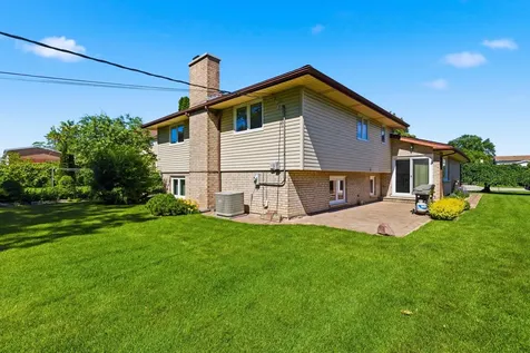 9242 North Washington Street Niles IL 60714