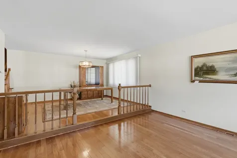 9242 North Washington Street Niles IL 60714