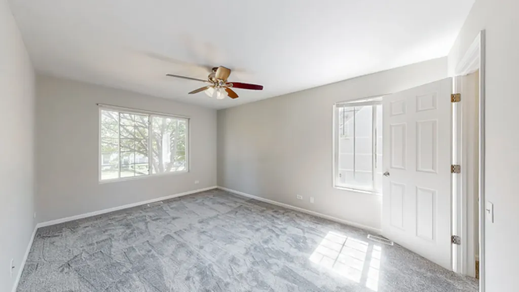 1860 Middlebury Drive Aurora IL 60503