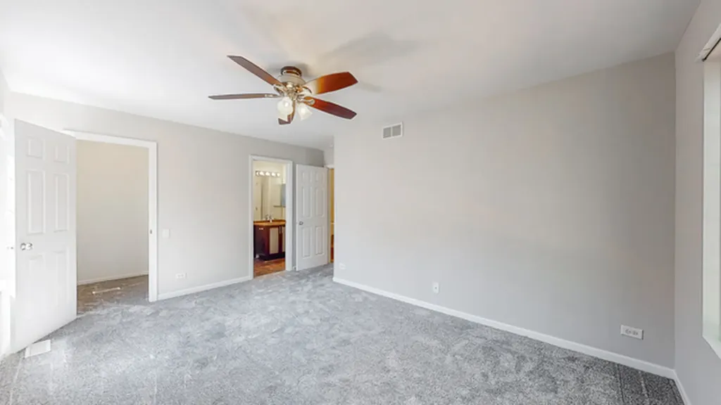 1860 Middlebury Drive Aurora IL 60503