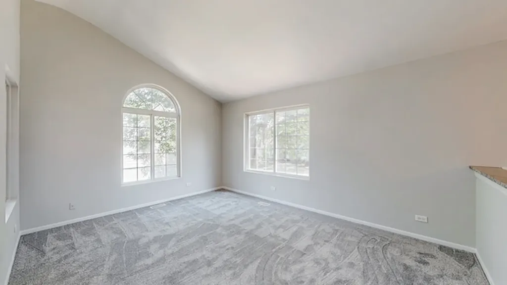 1860 Middlebury Drive Aurora IL 60503