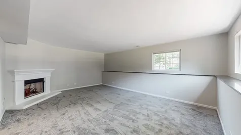 1860 Middlebury Drive Aurora IL 60503