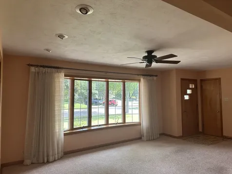 1723 East Lawn Savanna IL 61074