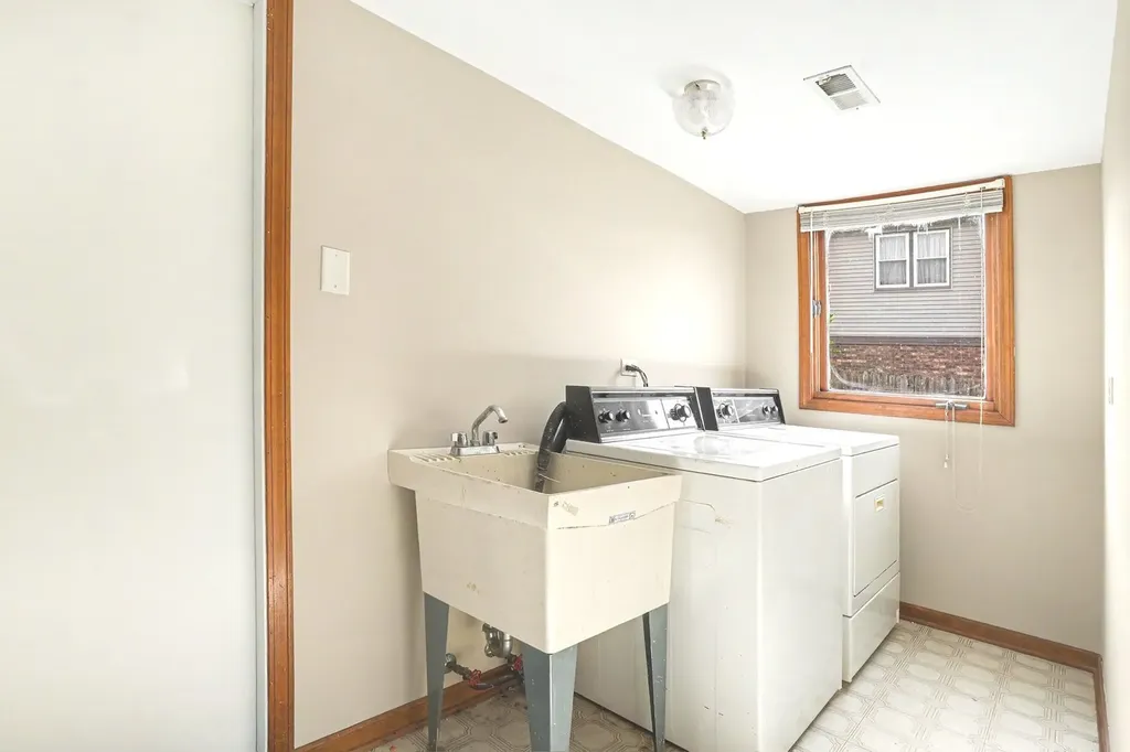 9220 Frances Lane Orland Park IL 60462
