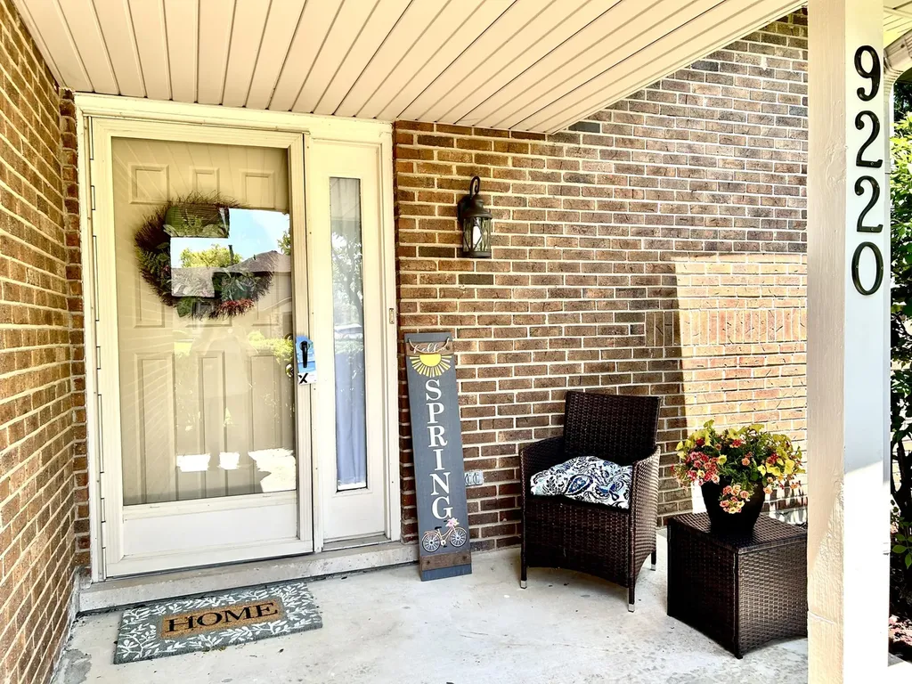 9220 Frances Lane Orland Park IL 60462