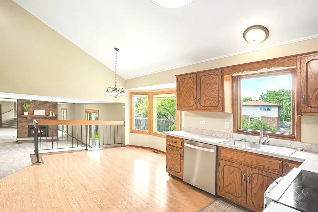 9220 Frances Lane Orland Park IL 60462