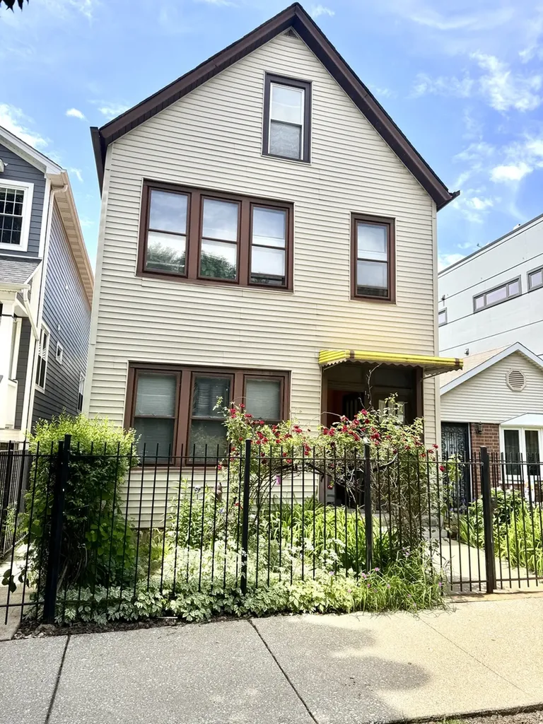 1748 North Artesian Avenue Chicago IL 60647