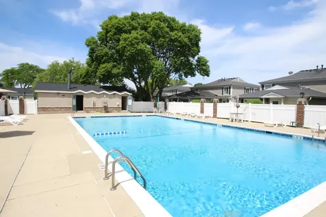 728 East Old Willow Road Prospect Heights IL 60070