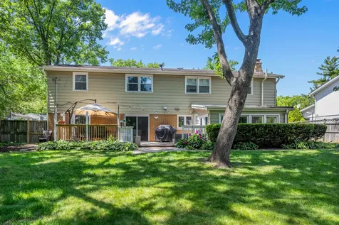 1445 Crown Lane Glenview IL 60025