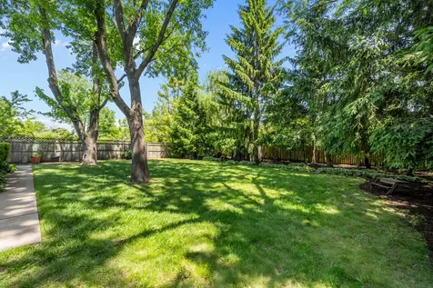 1445 Crown Lane Glenview IL 60025
