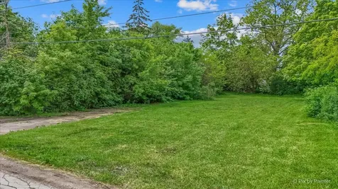9312 Knight Avenue Des Plaines IL 60016