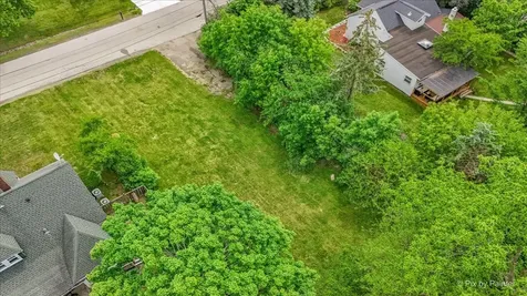 9312 Knight Avenue Des Plaines IL 60016