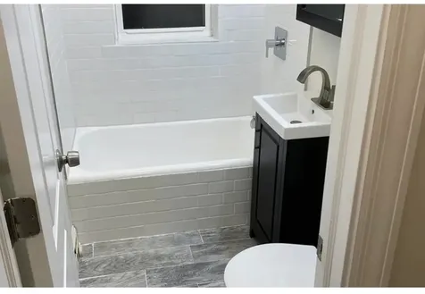4222 North Clark Street Chicago IL 60613
