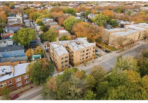 4222 North Clark Street Chicago IL 60613