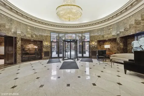 10 East Ontario Street Chicago IL 60611