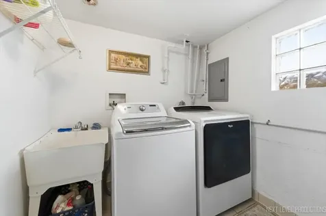 7528 Churchill Street Morton Grove IL 60053