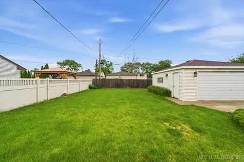 7528 Churchill Street Morton Grove IL 60053