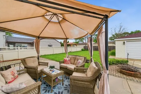 7528 Churchill Street Morton Grove IL 60053