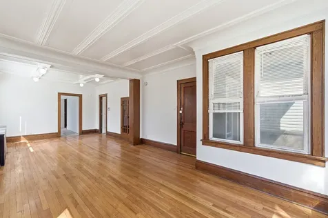 3252 East 136th Street Chicago IL 60633