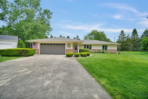 2418 North Nottingham Court Champaign IL 61821