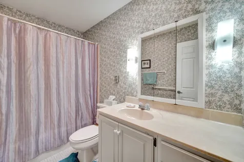 2418 North Nottingham Court Champaign IL 61821
