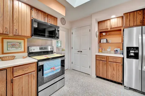 2418 North Nottingham Court Champaign IL 61821