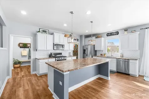 1402 Ruby Drive Yorkville IL 60560
