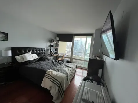 345 North La Salle Drive Chicago IL 60654