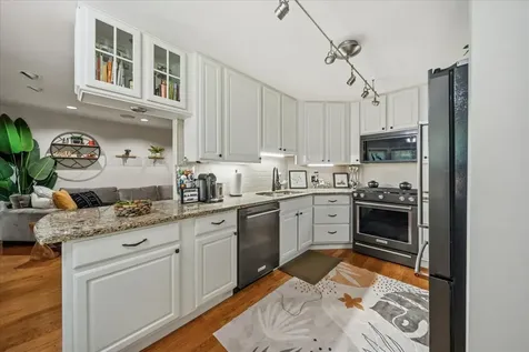 2619 Burton Drive Westchester IL 60154