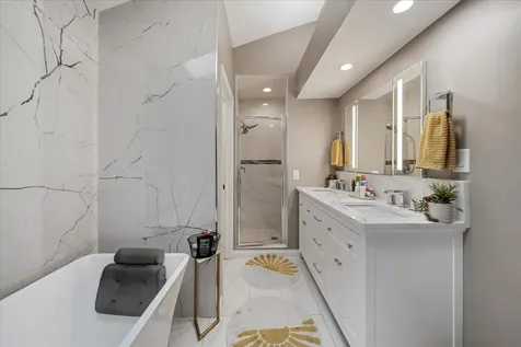 2619 Burton Drive Westchester IL 60154