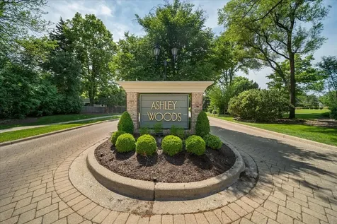 2619 Burton Drive Westchester IL 60154