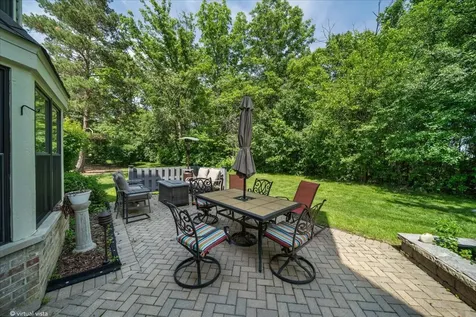 2619 Burton Drive Westchester IL 60154