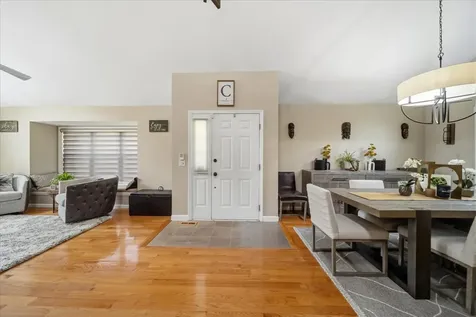 2619 Burton Drive Westchester IL 60154