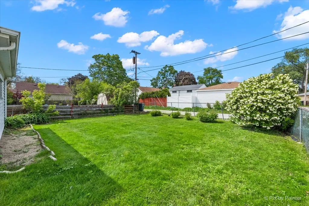 5216 Lee Street Skokie IL 60077