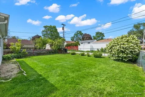 5216 Lee Street Skokie IL 60077