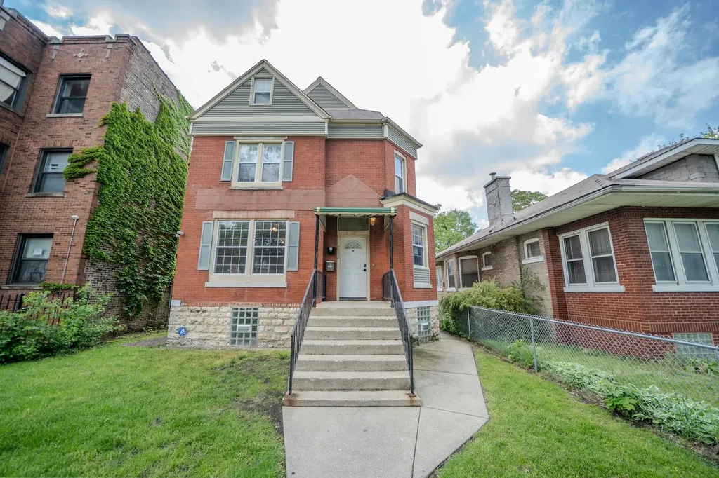 7552 South Union Avenue Chicago IL 60620