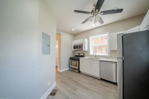 7552 South Union Avenue Chicago IL 60620